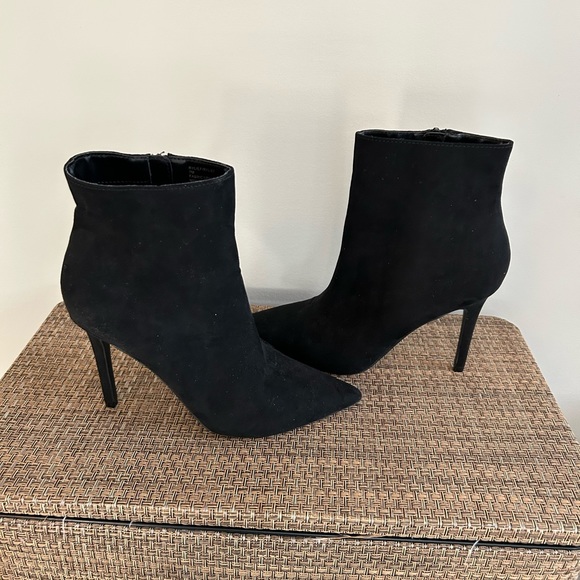 Thalia Sodi Black Booties - Picture 1 of 6